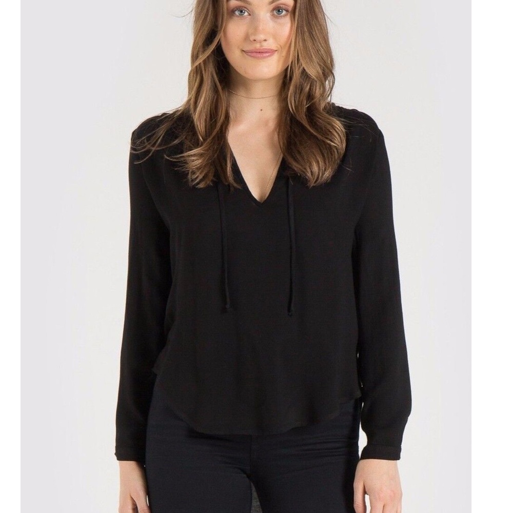 Cloth & Stone Anthropologie Long Sleeve Tunic Top Shirt Grommet Boho Black sz L